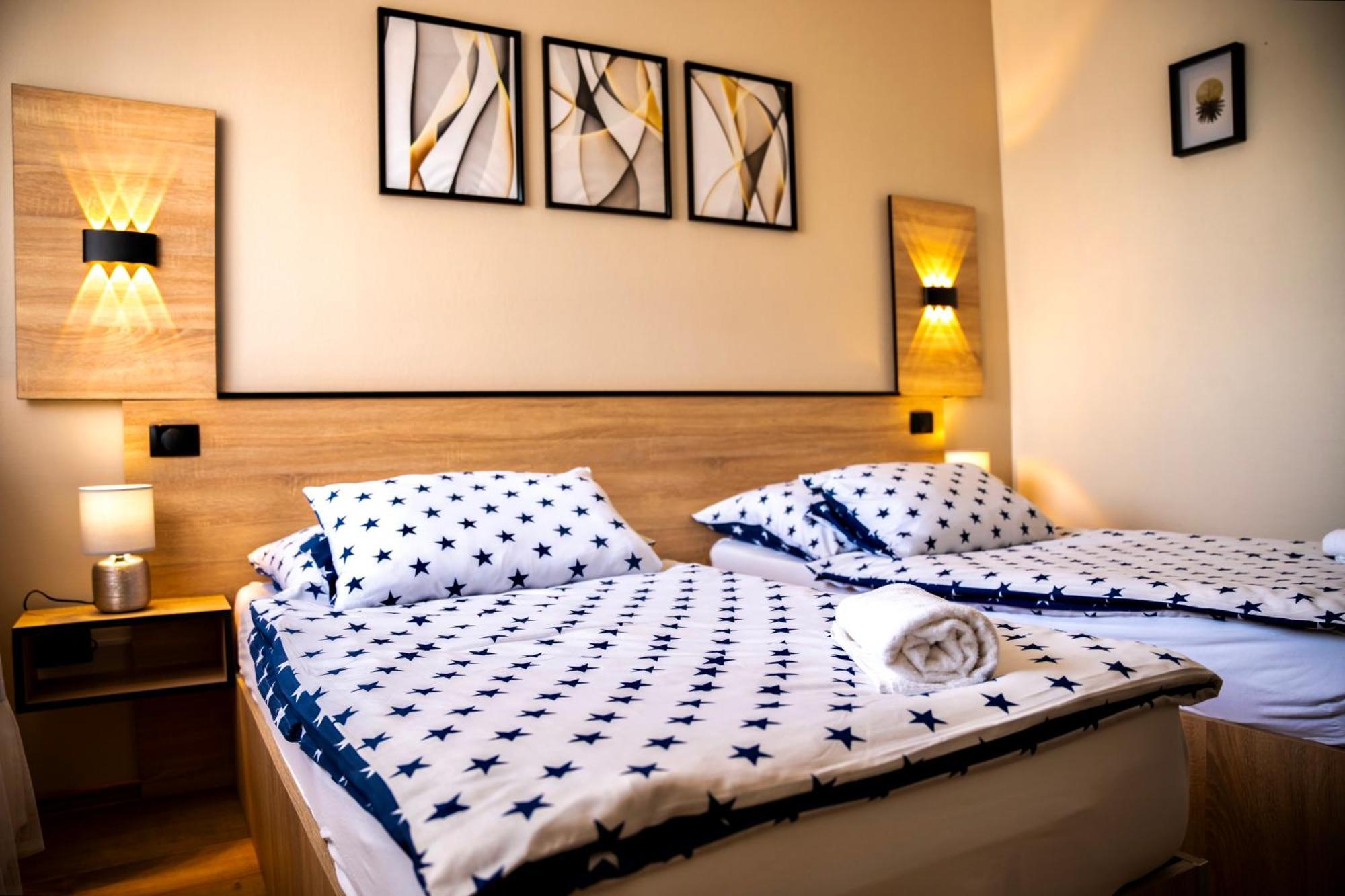 Hotel Bolero Gyor Luaran gambar