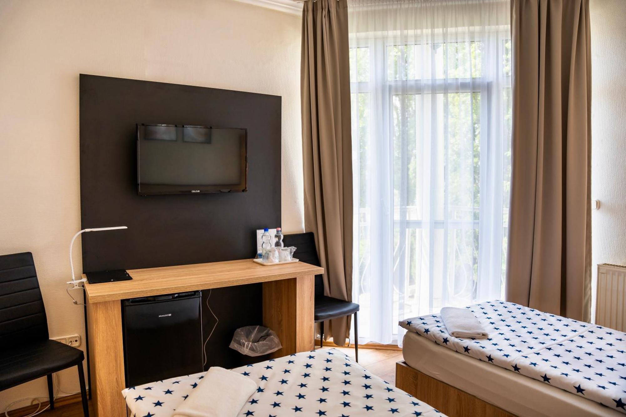 Hotel Bolero Gyor Luaran gambar